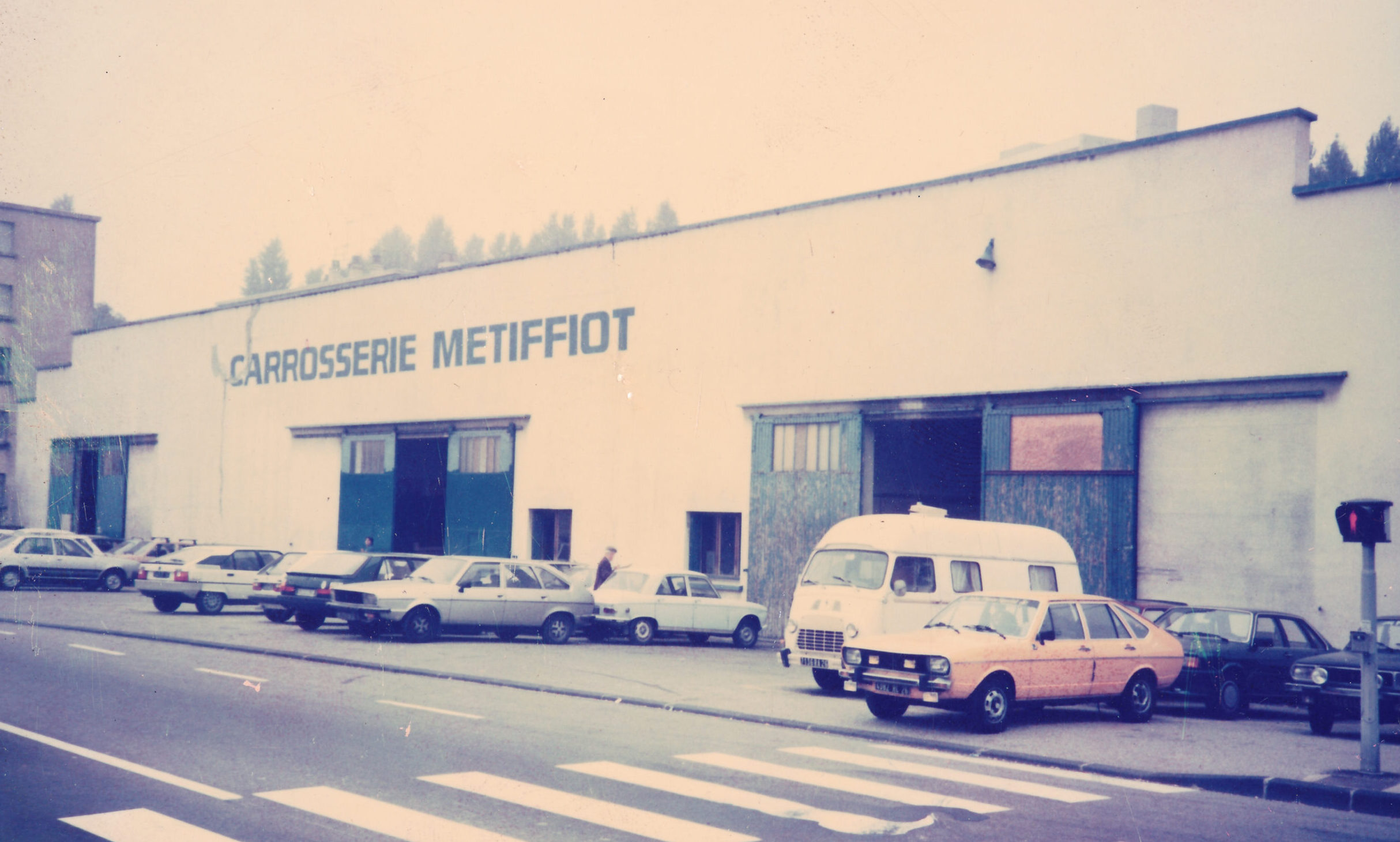 Camion Latil bétaillère carrossé par l'atelier Métiffiot avenue Victor Hugo